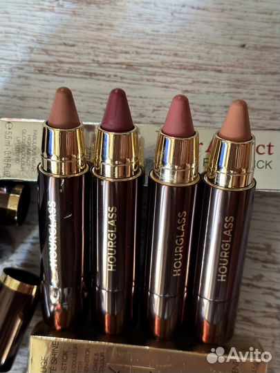 Hourglass Помады