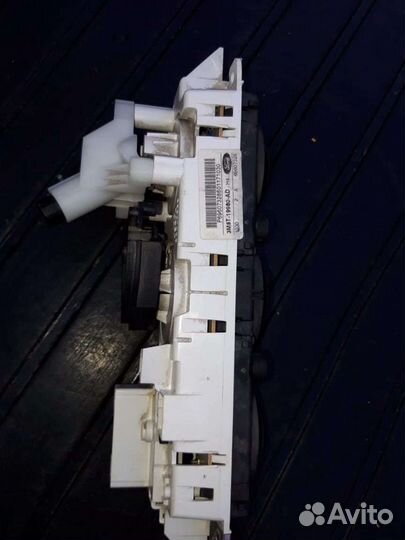 Блок управления печкой Форд Фокус 2