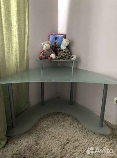 Столик компьютерный