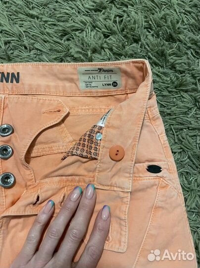 Джинсы женские новые