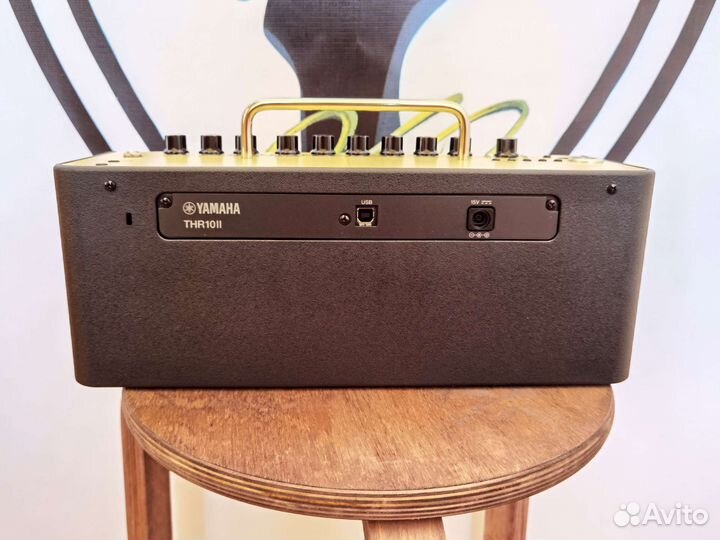 Гитарный комбоусилитель yamaha THR10II Новый
