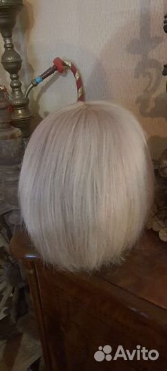 Парик из натуральных волос блонд