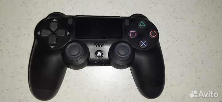 Геймпад беспроводной PlayStation DualShock 4
