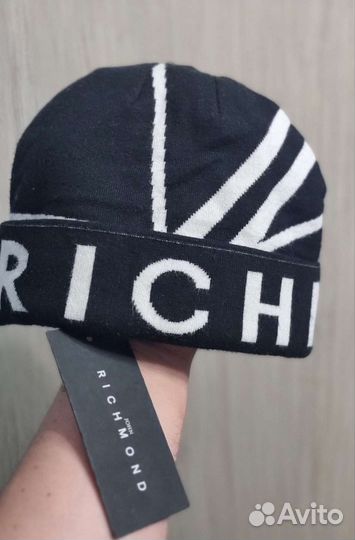 Шапка John Richmond. Оригинал