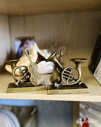 Подставки для книг