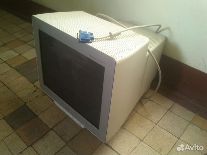 Продаю Б/У Монитор 17 дюймов