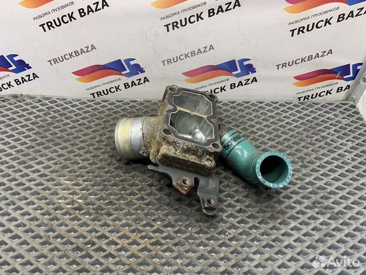 Фланец двигателя системы охлаждения