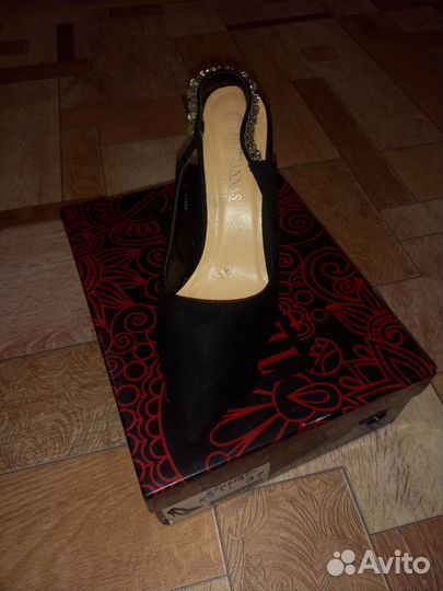 Босоножки женские 36 размер