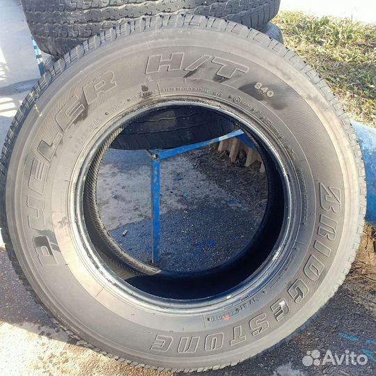 Bridgestone Dueler H/T 245/70 R16