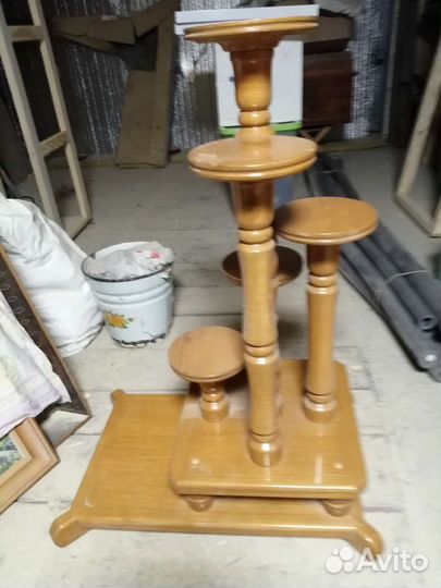 Подцветочник