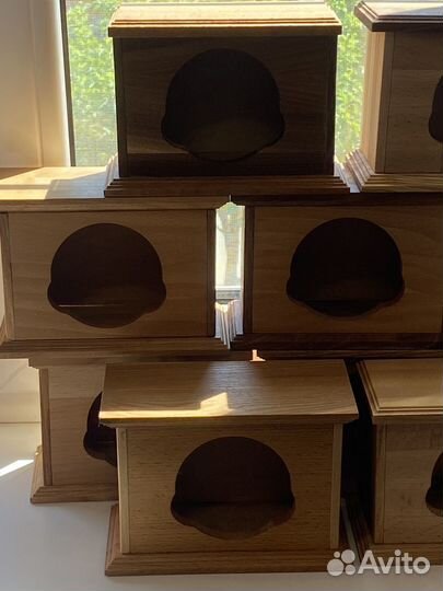 Коробки подставки для часов