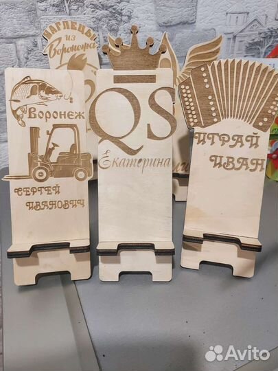 Подставка для телефона из дерева