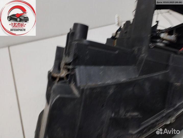 Фара правая б/у Audi A4 B6 (2001-2004) 8E0941004S