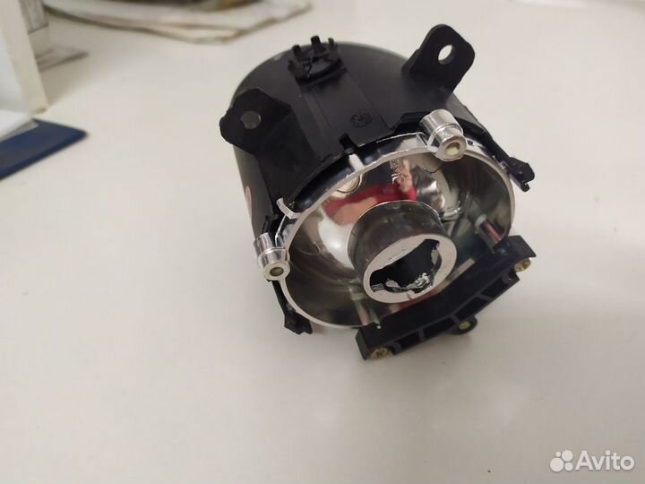 Фара противотуманная правая ford mondeo III 00-03