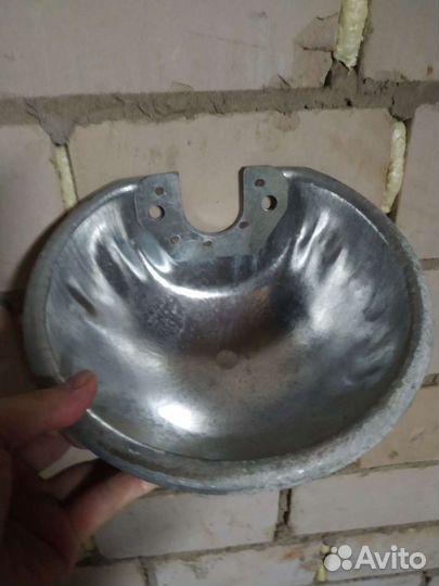 Индивидуальная поилка для коров