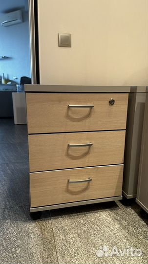 Тумба офисная с ящиками