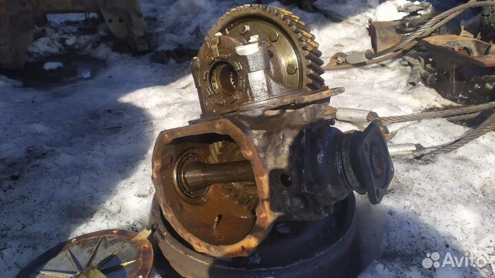 Редуктор урал задний 47 49 зубьев