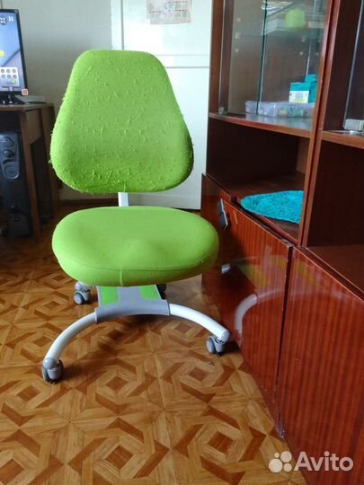 Детский растущий стул бу