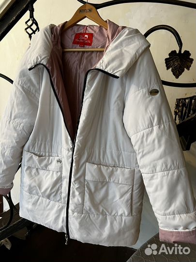 Куртки демисезонные женская 50 52 белая