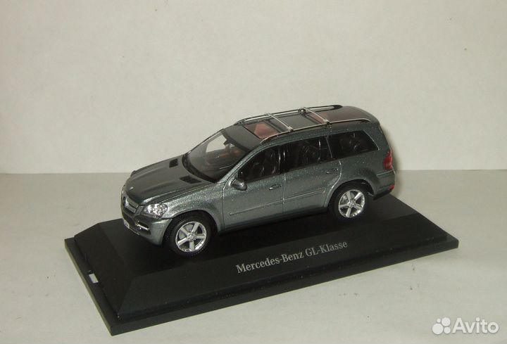 Мерседес Mercedes Benz GL class Minichamps 1:43