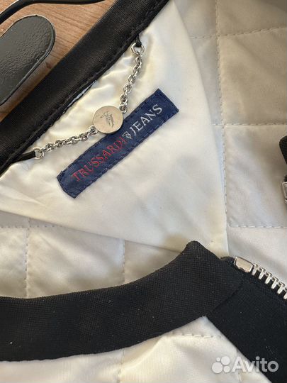 Ветровка trussardi