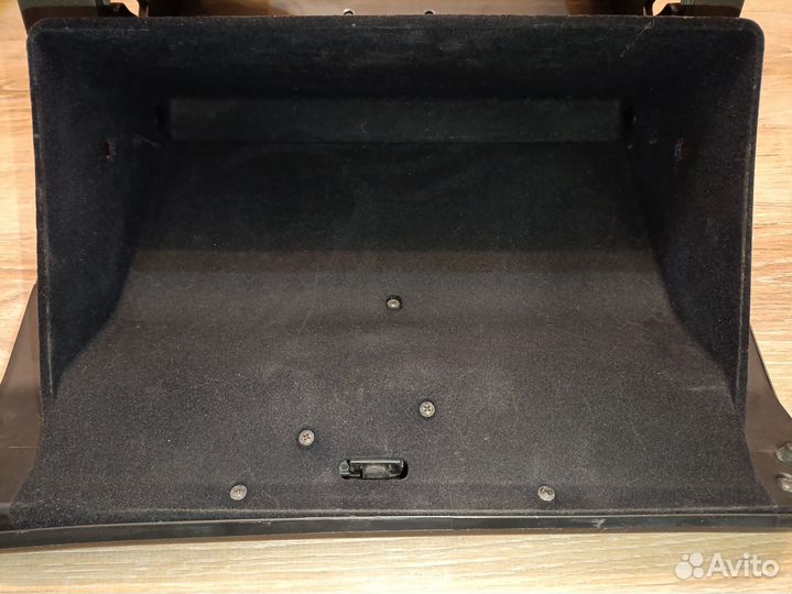 Бардачок пассажирский subaru B12 RHD