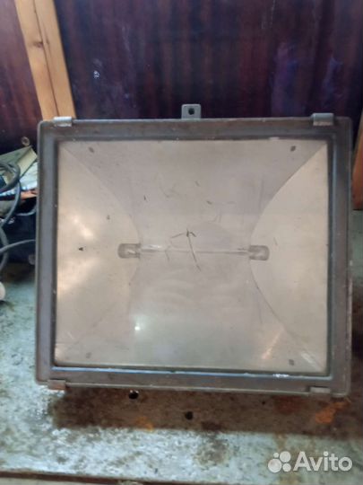 Прожектор 1000 Вт