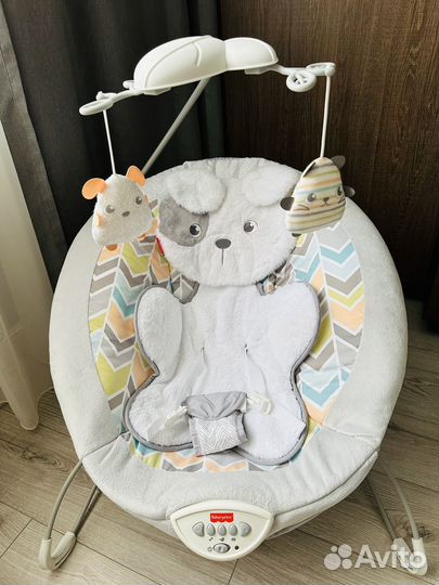 Шезлонг детский fisher price