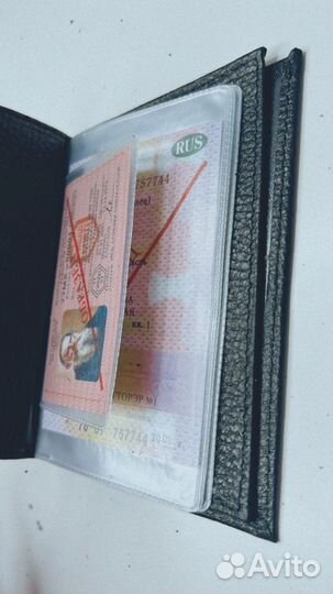 Именная обложка для документов с гравировкой