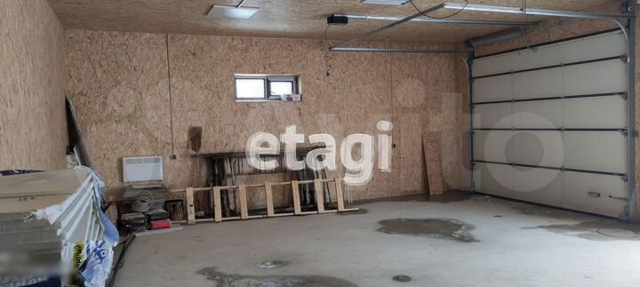 Дом 243,2 м² на участке 12,6 сот.