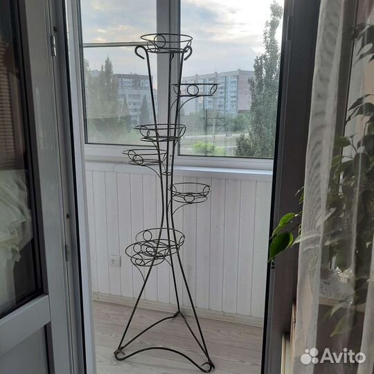 Подставка для цветов