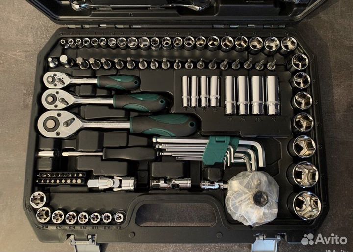 Набор инструментов 121 предмет Новый