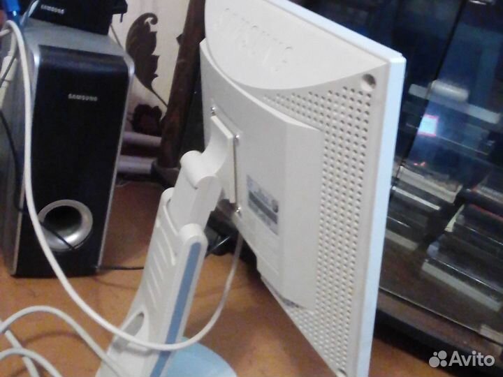 Монитор samsung