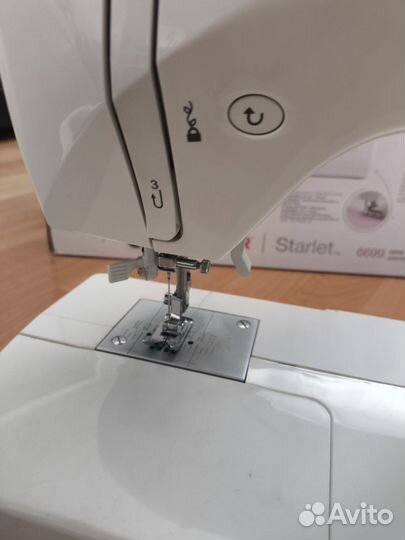 Швейная машинка зингер