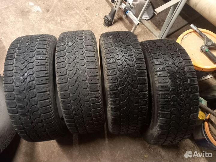 Yokohama Ice Guard F700Z 205/60 R16 92Q