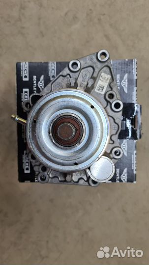 Насос системы охлаждения Bentley Bentayga