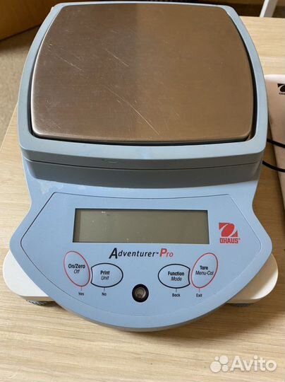 Электронные весы Ohaus Adventurer PRO Av2102C