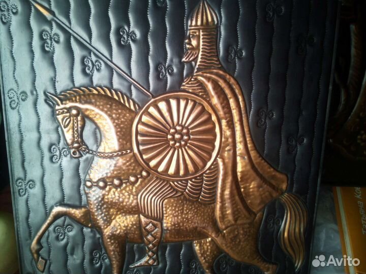 Панно чеканное