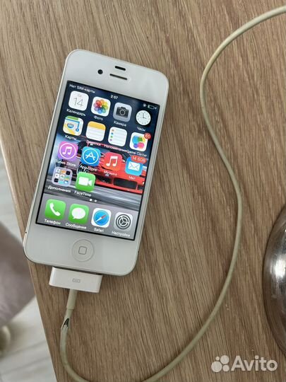 iPhone 4, 8 ГБ