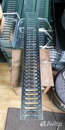 Лоток водоотводный