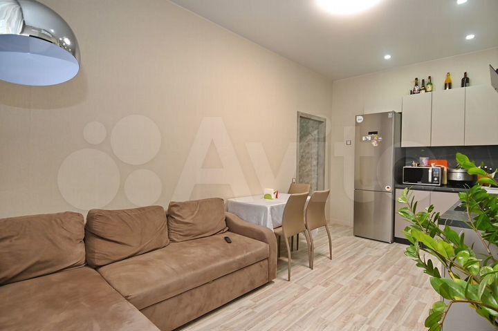 2-к. квартира, 57 м², 2/9 эт.