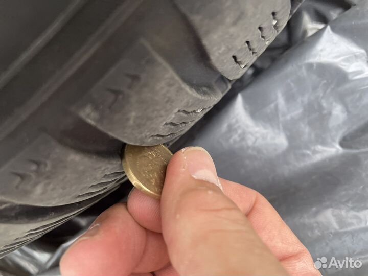 Nokian Tyres Hakkapeliitta 7 255/45 R18