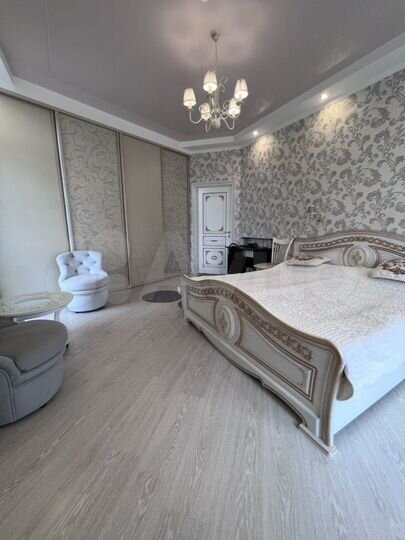 2-к. квартира, 72 м², 5/9 эт.