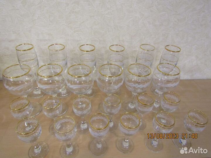 Бокалы для шампанского, вина и водки