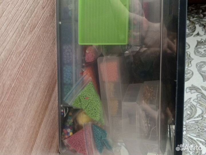 Огромный набор бисера