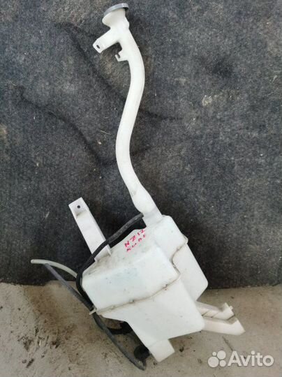 Бачок омывателя Nissan Cube Z12