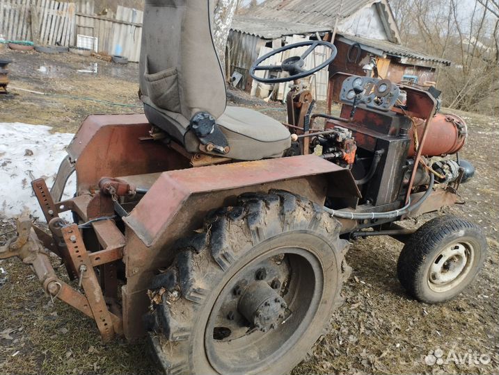 Пресс-подборщик ВАШ ТРАКТОР 850, 1990