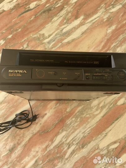 Видеомагнитофон Supra