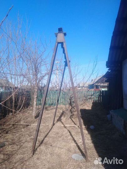 Качели уличные