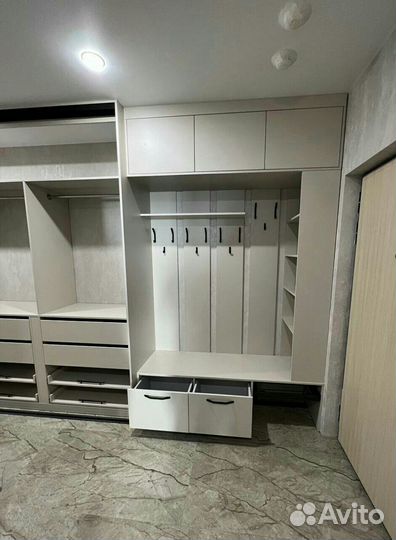 Встроенный шкаф